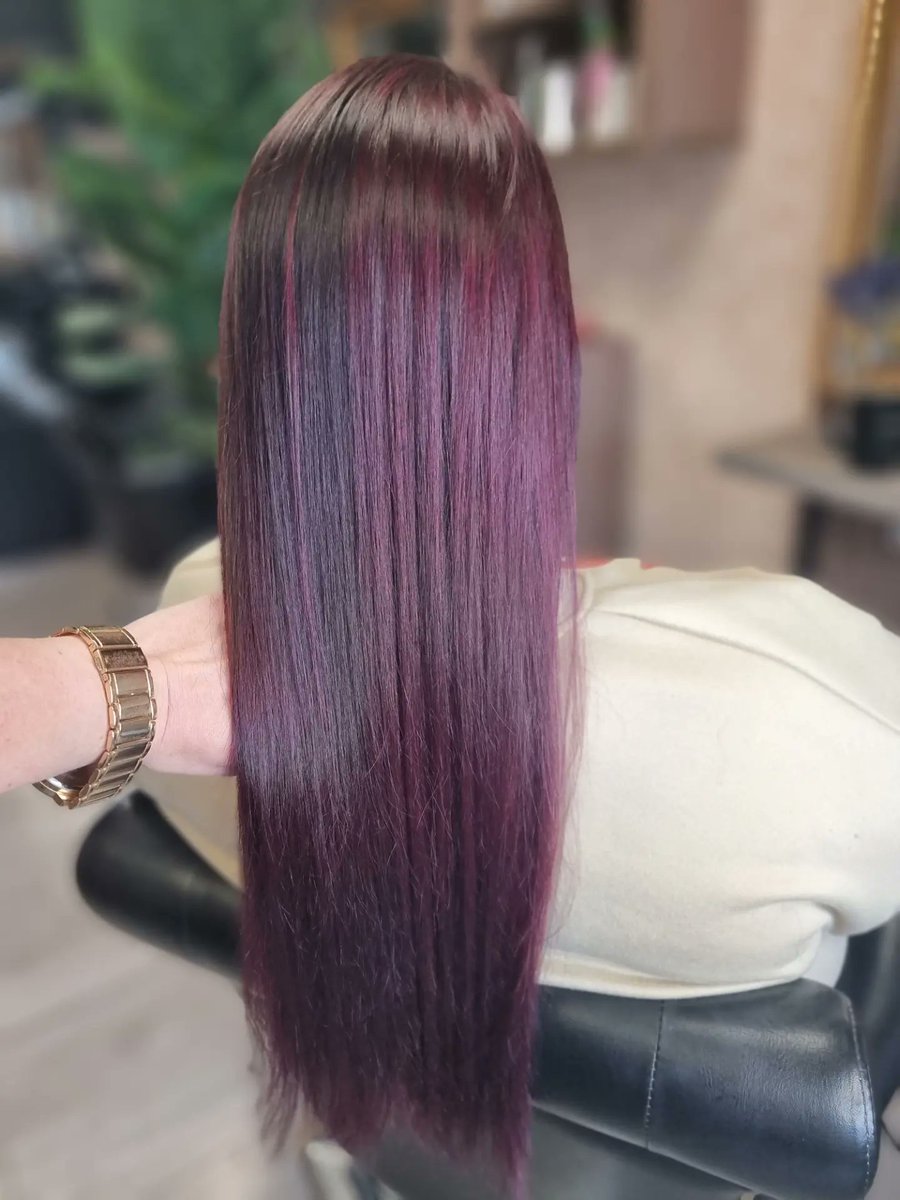 AriellyAry's tweet photo. Intense violet and brown twist. https://t.co/gvCRr5exWw