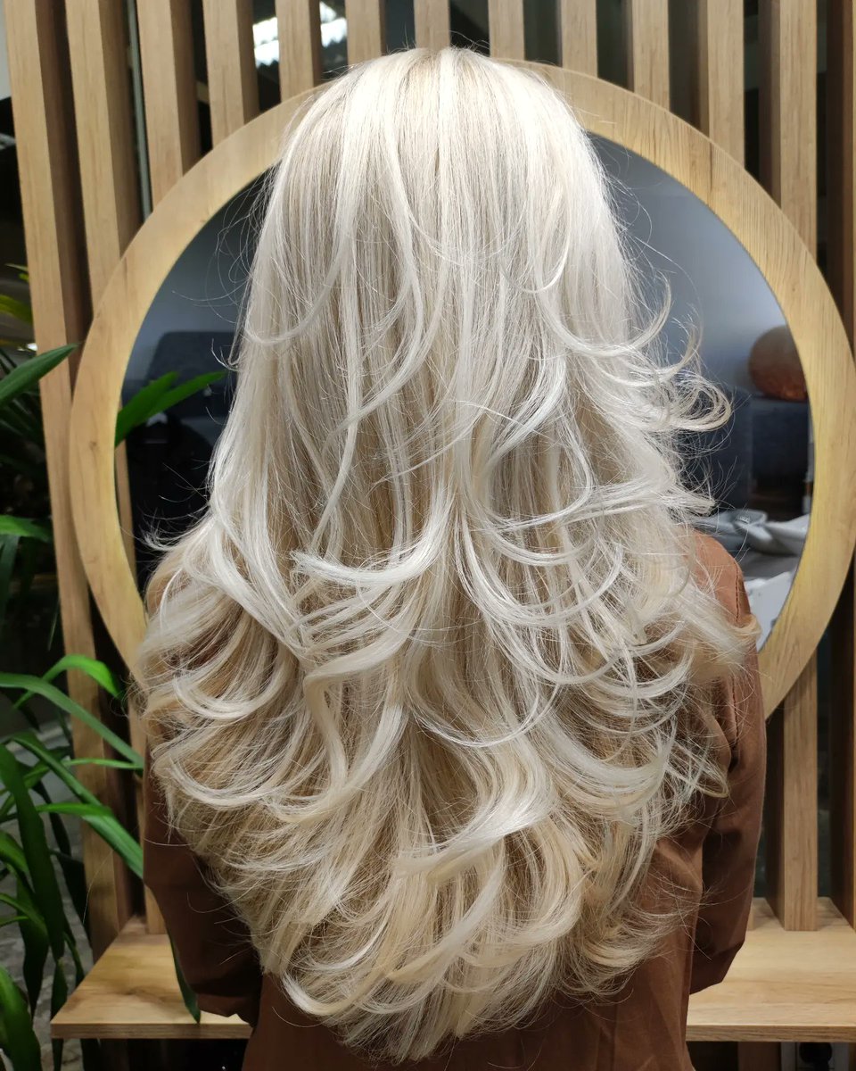 csunoco's tweet photo. Stunning hair. https://t.co/U16wRNMULY