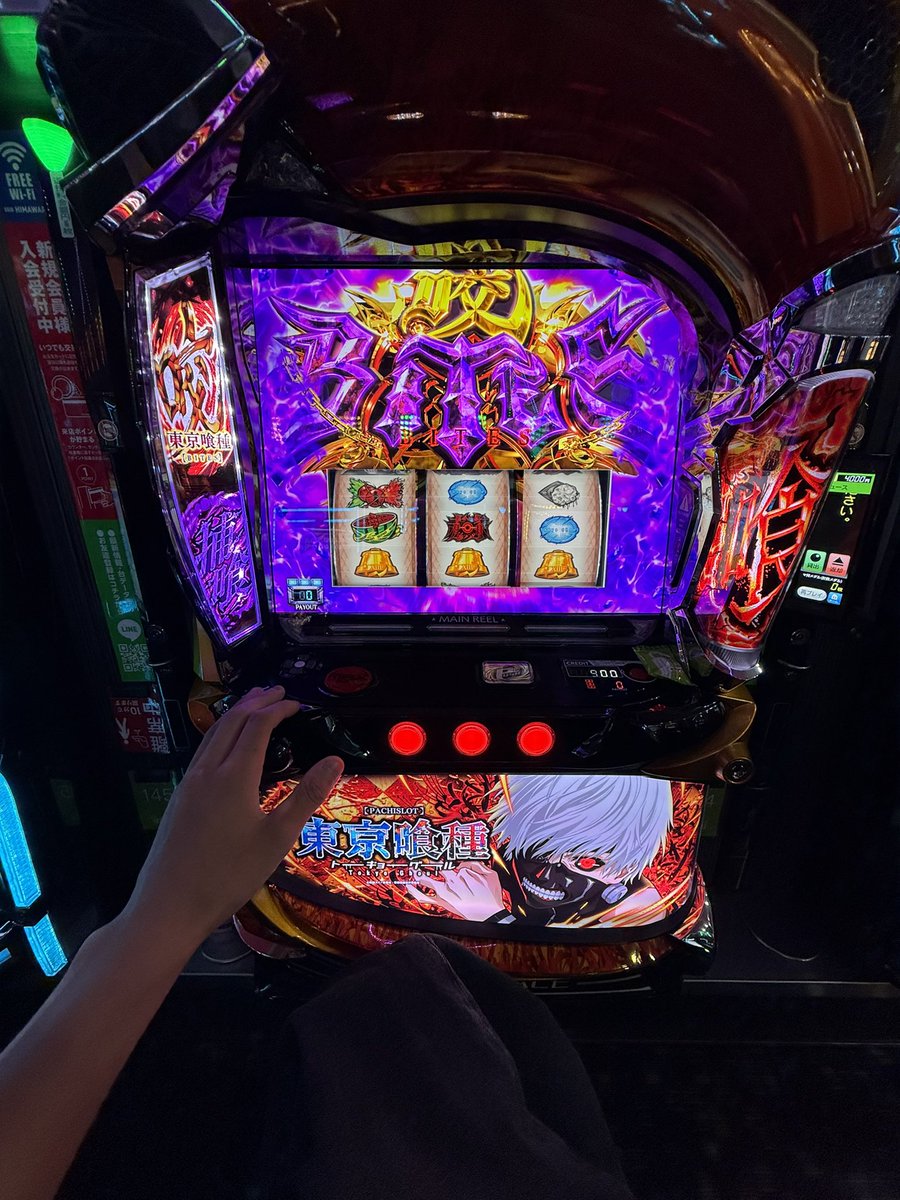 ex_red0's tweet photo. 東京喰種スロット

レミニセンス1回転でフリーズはまぢ神‼️
投資6000円 回収59500円
 #東京喰種  #パチンコ  #パチンコやってる人繋がろ 
@mumei_chan_5656 @p_mushoku2003 https://t.co/Qn8PDPOg5z