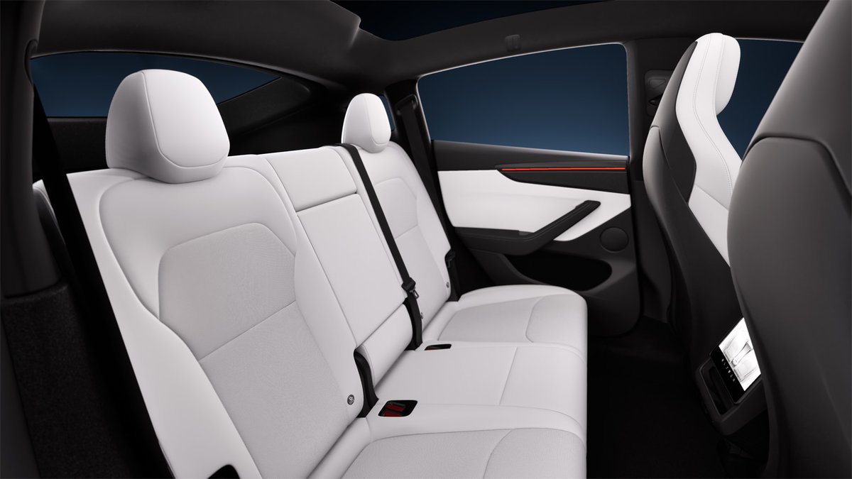 MartinKarelSK's tweet photo. Model Y Premium v Európe dostáva nový svetlý Zen sivý interiér, ktorý nahrádza čierno-bielu verziu za rovnaký príplatok 1200€.

V Modeloch Y Performance je stále na výber medzi celočiernym a čierno-bielym vyhotovením. https://t.co/WmZOB6a2Ka