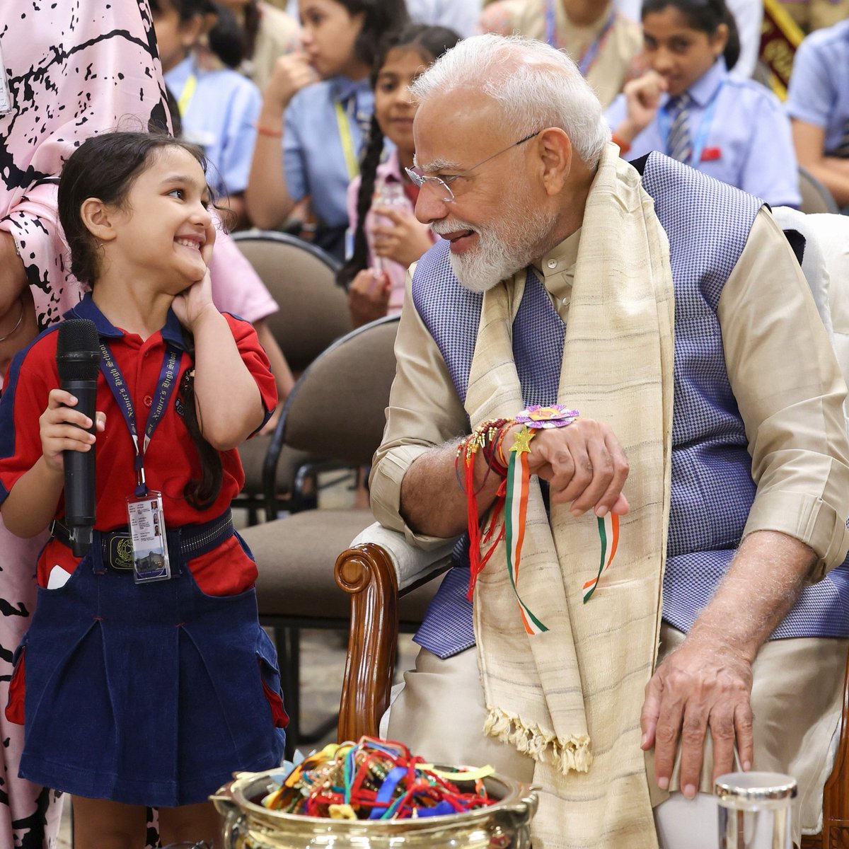 narendramodi's tweet photo. Some memorable moments from Raksha Bandhan celebrations at 7, Lok Kalyan Marg. 

May this festival deepen the bonds of affection and harmony. 

May it bring happiness and prosperity to everyone. https://t.co/8vpTrfDeIY