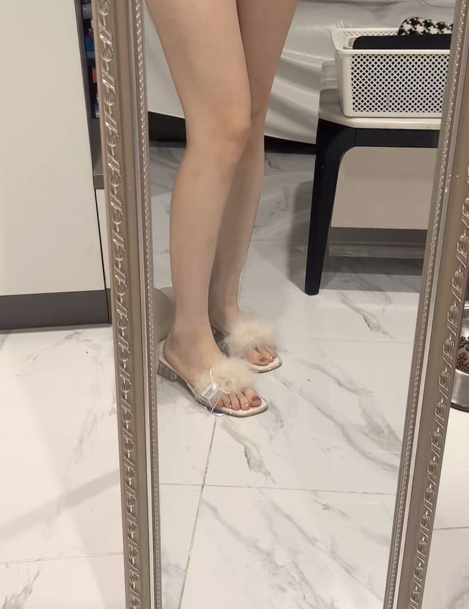 cocoricorwanda's tweet photo. 真的能在同一个城市找到炮友吗？有没有干���体面的单身男士想找个稳定的炮友 #深圳 #女大 #萝莉 https://t.co/z6x2fjeRaZ