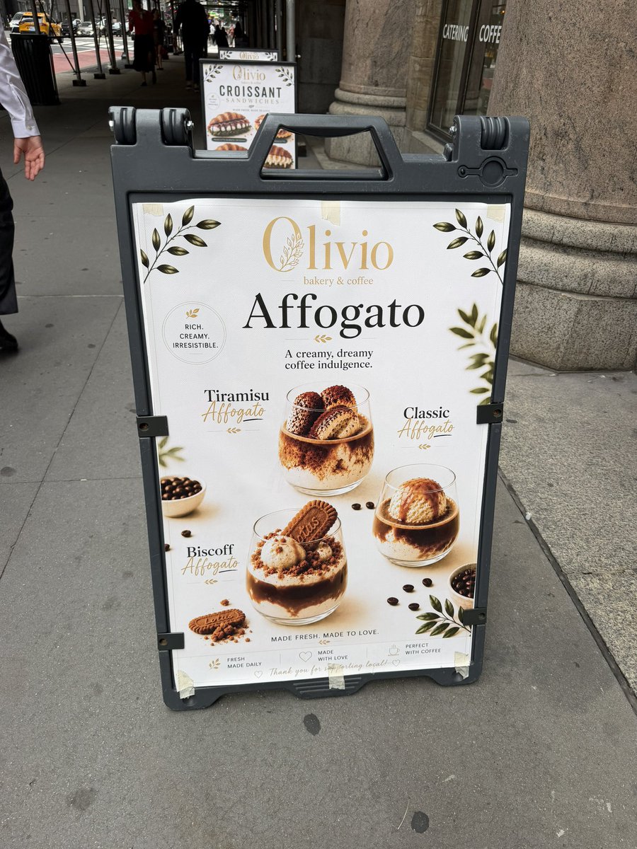 maggiemoda's tweet photo. Throw a rock in NYC and you’ll hit a mildly off putting AI food advertisement. https://t.co/lLXVkFIFoG