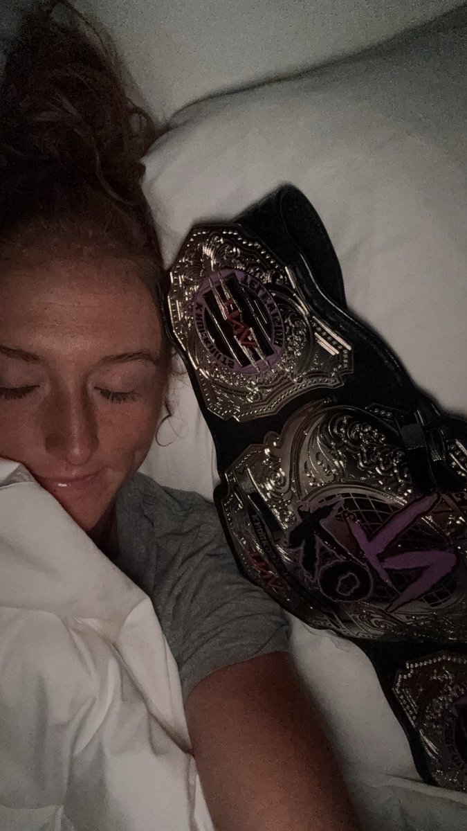 EwanECW's tweet photo. M wins the tv title
#tnatelevisionchampion #tnaknockout #elegencebrand #maggielee #mbyelegance https://t.co/Pr4exN8ZTE