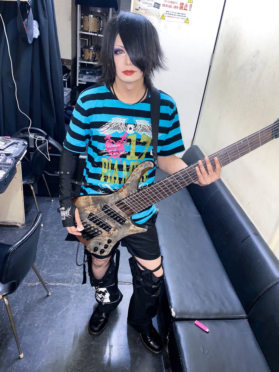 senketsu_maruko's tweet photo. 二周年でした https://t.co/0Tom6sE4tk