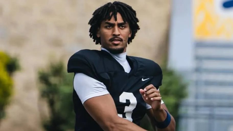 SleeperCFB's tweet photo. West Virginia has named Oklahoma transfer Michael Hawkins its starting QB, per @PeteNakos https://t.co/QSbPB7BfdZ