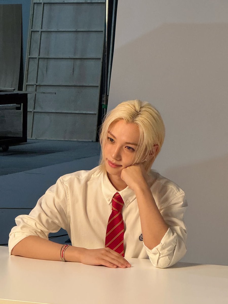 FLXCRAVE's tweet photo. #FELIX yong.lixx Instagram update 🤍

" Much love ❤️🩷🤍 @gongcha_korea "

#FELIXxGongCha https://t.co/KfTsgJPcor
