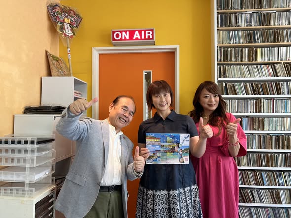 kiyomer2's tweet photo. 明日の土曜日(8/29) 午後５時30分
NOAS FM
#よっしぃキヨマツのワクワク土曜日
https://t.co/yncAdD60qR
パーソナリティー：#よっしぃキヨマツ​​​
アシスタントＭＣ：#佐々木尚子（チャコ）
今回は
来週 9/3より2泊3日
#沖縄周遊社員旅行 で #キヨマＴＶ
#ナビゲーター に抜擢した #赤井りんご です https://t.co/0jI1eAGRTU