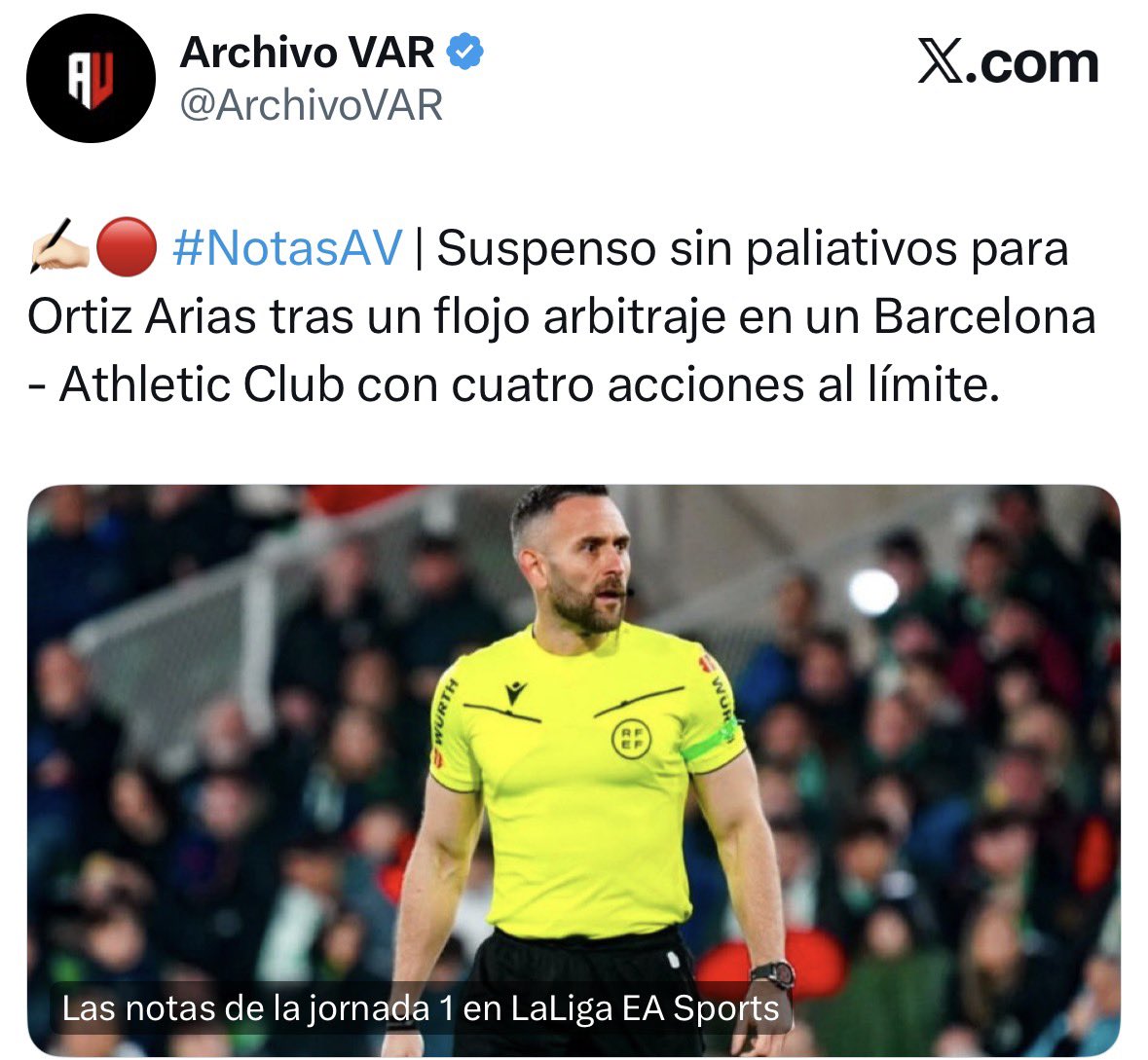 Josulasar's tweet photo. Qué mala suerte tenemos… Luego te dicen eso de que lo que unos árbitros te quitan, otros te lo dan. Y no. Definitivamente no. Mira que tiendo a no centrarme en el arbitraje, pero si nos “quitan” en 15 jornadas, los árbitros nos “dan” en 5. https://t.co/lBDubF2vhp