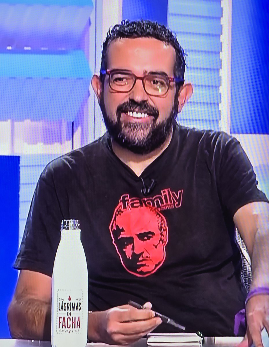 YerayGarcaSant1's tweet photo. Este pedazo de mierda  hoy ha llamado "nazis" a los ceutíes. ¿Qué le decís a este excremento? #CeutaEsEspaña #CeutaNoEstáSola #ceuta https://t.co/fsVAwHS76u