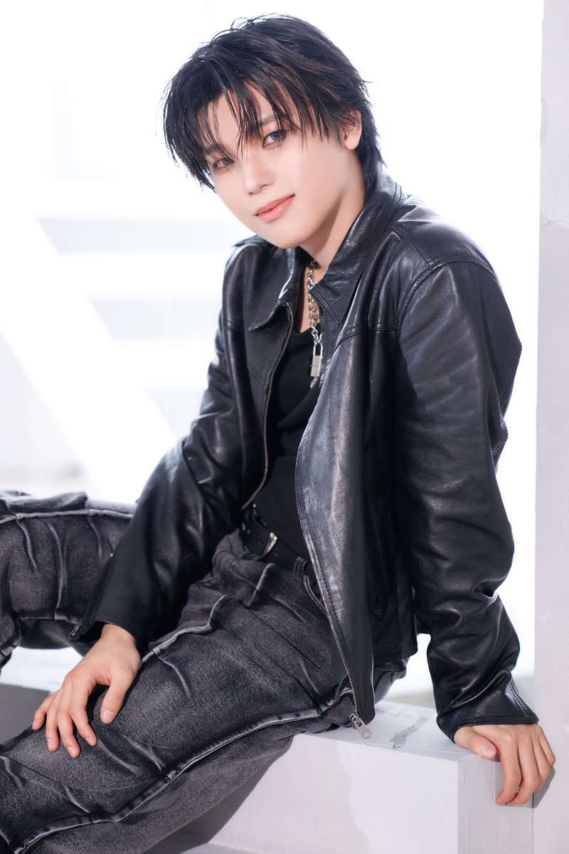 nSSign_official's tweet photo. n.SSign Japan 1st Mini Album 『迷走路 -WAY OUT-』

#DOHA
2026.09.30 RELEASE

#nSSign #엔싸인 #エンサイン
#迷走路_WAY_OUT https://t.co/USHjrtGIaA