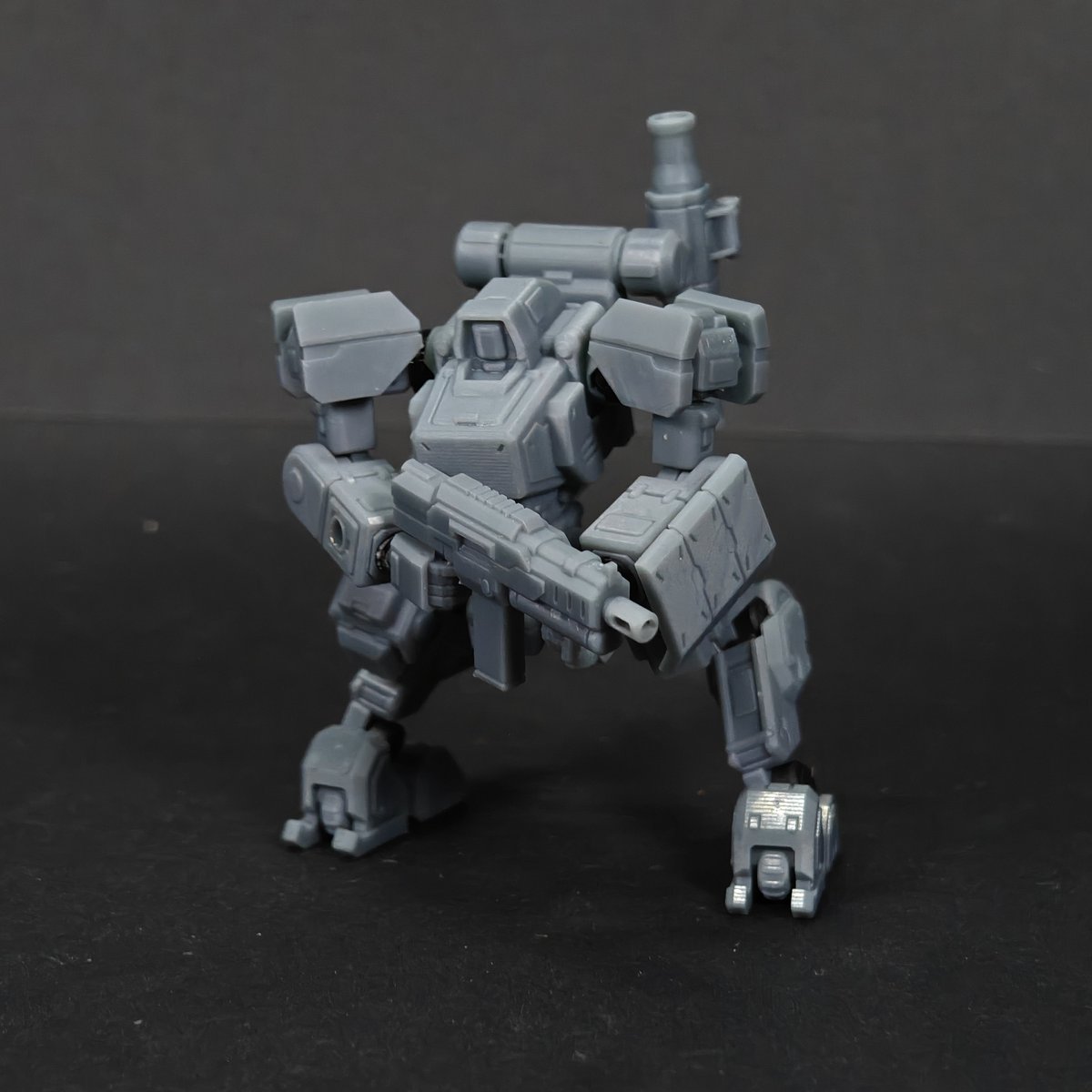 SeanSuchanya's tweet photo. Test print of the updates Cyclops model. The new kit will be 3d printed with improved details and have less parts then the older resin-cast kit. This allows an addition of new backpack to the set. #mech #mecha #robot #miniature #3dprint https://t.co/Ya1gsRQh6X