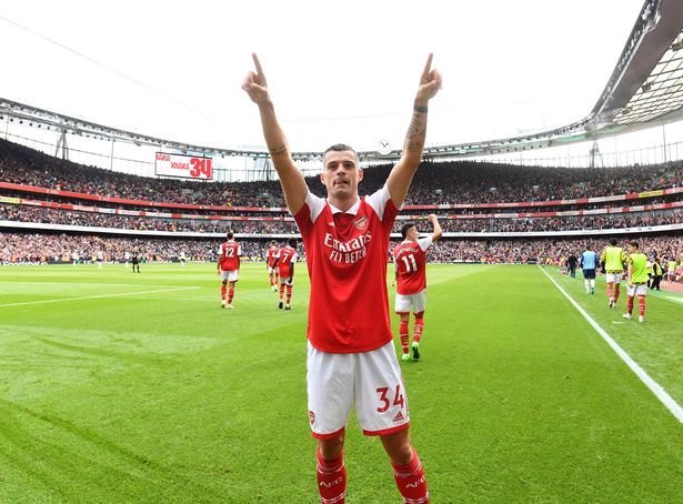 UPYOURARSENAL04's tweet photo. Granit Xhaka has personally REJECTED Chelsea 4th bid of £27m to sign him

Because of his Loyalty to Arsenal

Sunderland who are in Europe are excited to keep their Captain https://t.co/lZthdfFfYZ