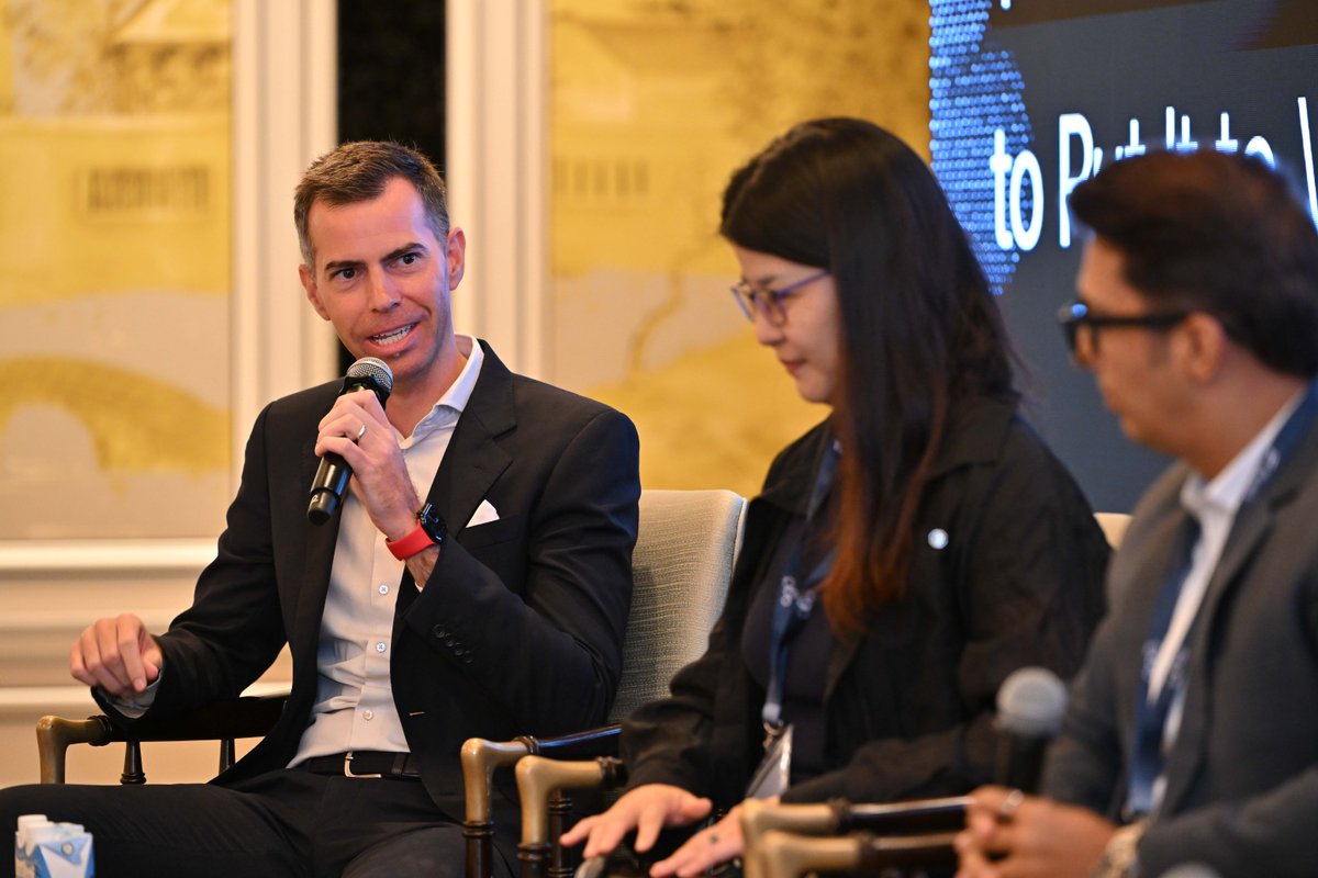 0xfluid's tweet photo. Fireblocks, Huma Finance, Talos and Synthesys joined Re-DeFining Finance to discuss why the collateral system is stuck, with $74 billion sitting idle and how to put it to work.

Speakers:

Dan Sleep, Head of Business Solutions & Advisory, APAC, @FireblocksHQ
Jessica Cao, @jessc2049, CEO APAC, Huma Finance @humafinance
@KaranDalwani Head of Account Management, APAC, @talostrading
Darien Poh, @DarienPoh Founder, Synthesys @synthesysco

Moderator: Abhisar Srivastava, Head of Financial Products, AGI3 @agi3official