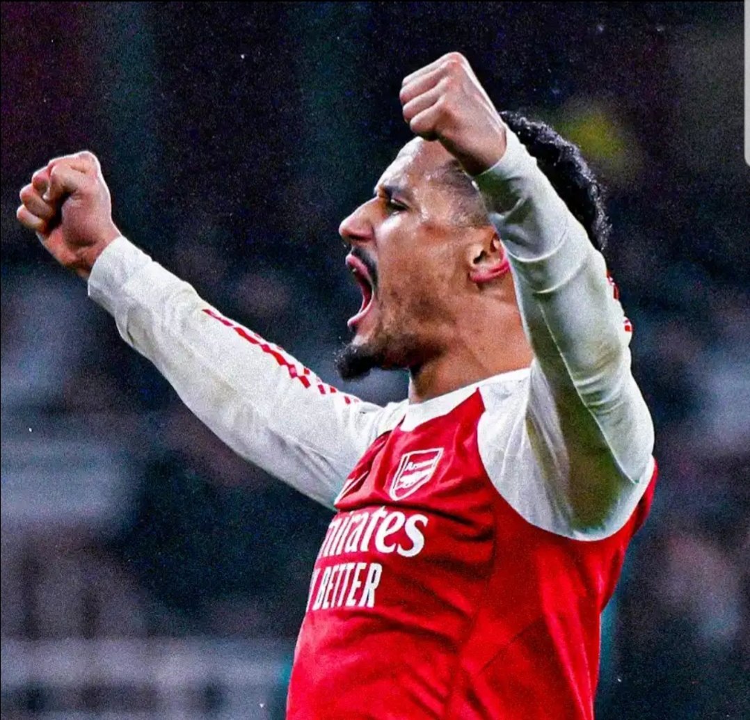 UPYOURARSENAL04's tweet photo. Liverpool conceded 82 Goals Last season

and Arsenal have played 12 more games and conceded 26

Comparing Van Dijk to Saliba is like comparing a Toyota to a Bentley😭 https://t.co/WHQyWGSyxU