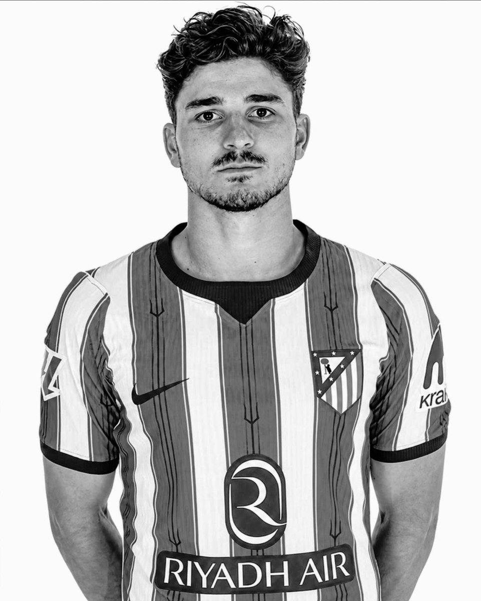 BarcaTimes's tweet photo. 🚨| 𝐁𝐑𝐄𝐀𝐊𝐈𝐍𝐆: Julian Alvarez is suffering from severe DEPRESSION and that's why he's absent from trainings. He maintains his desire of playing for Barça. [@COPE] #fcblive https://t.co/58LjOGUBS4