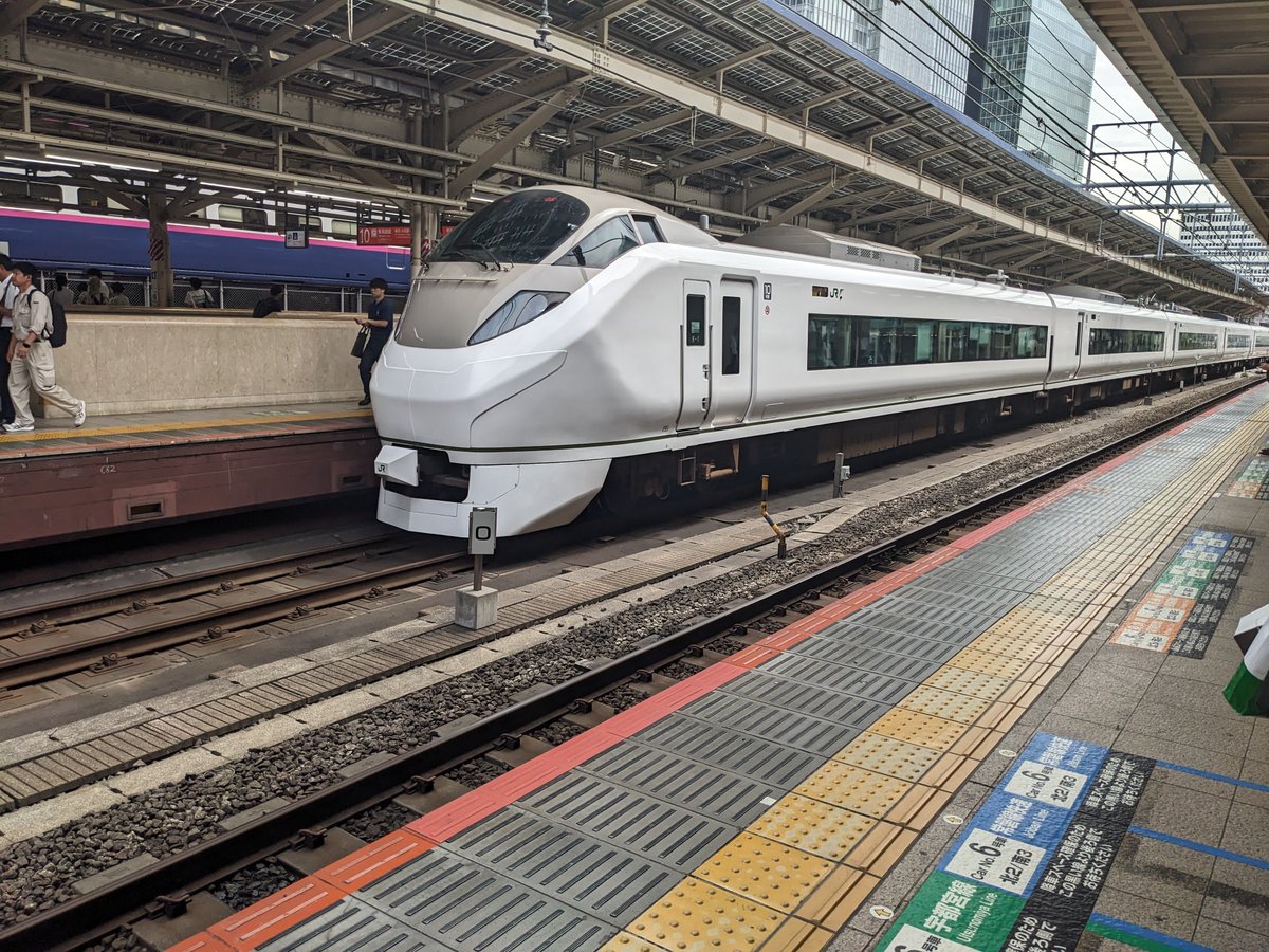 kihamoha_tsuchi's tweet photo. 初めて見た👀
#651オマージュカラー
#E657
#キハモハ https://t.co/nu5DN7nz9a