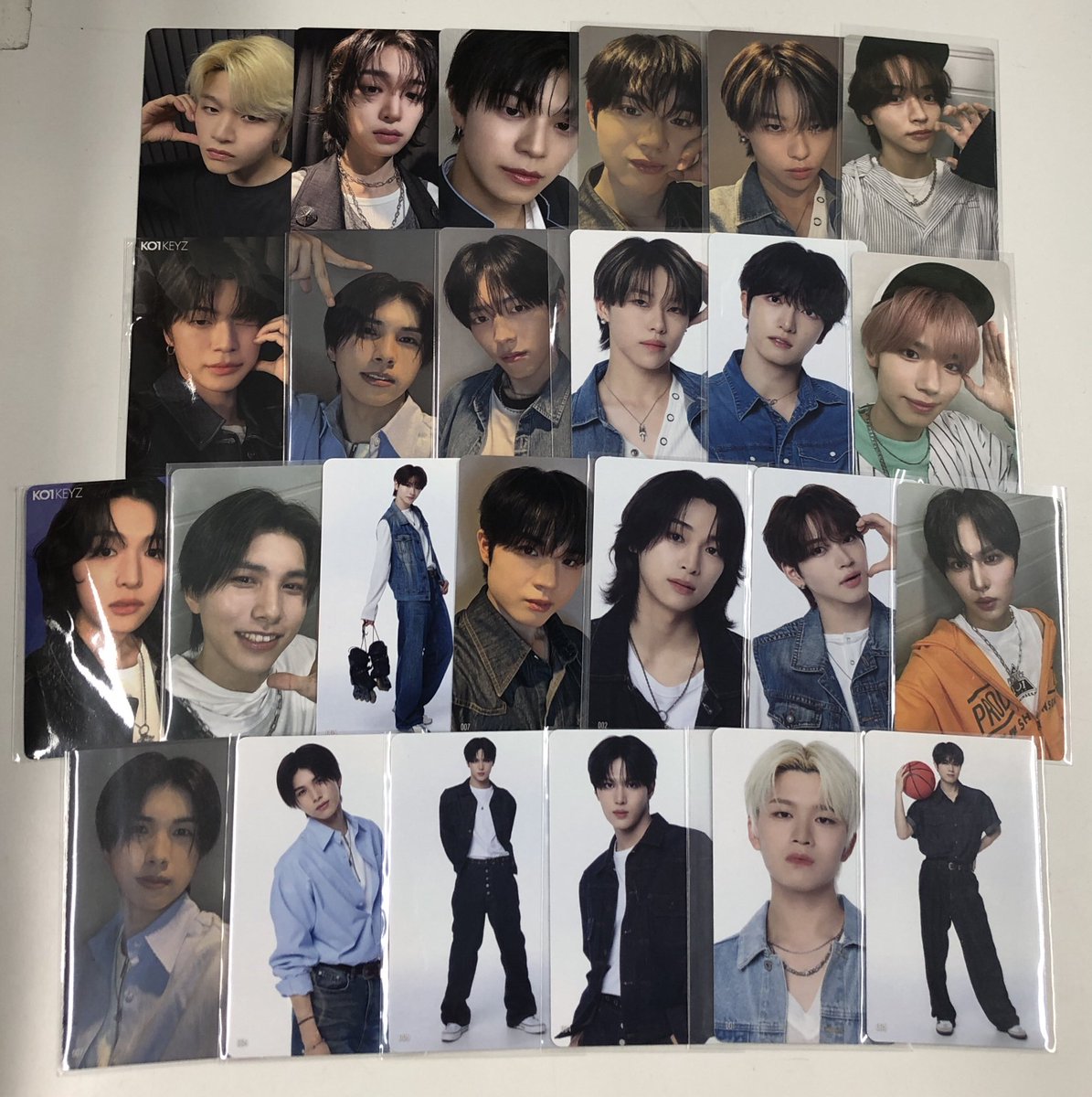 K-POP館 в X: „【入荷情報】 💙 #KO1KEYZ #コイキーズ 🗝 新世界