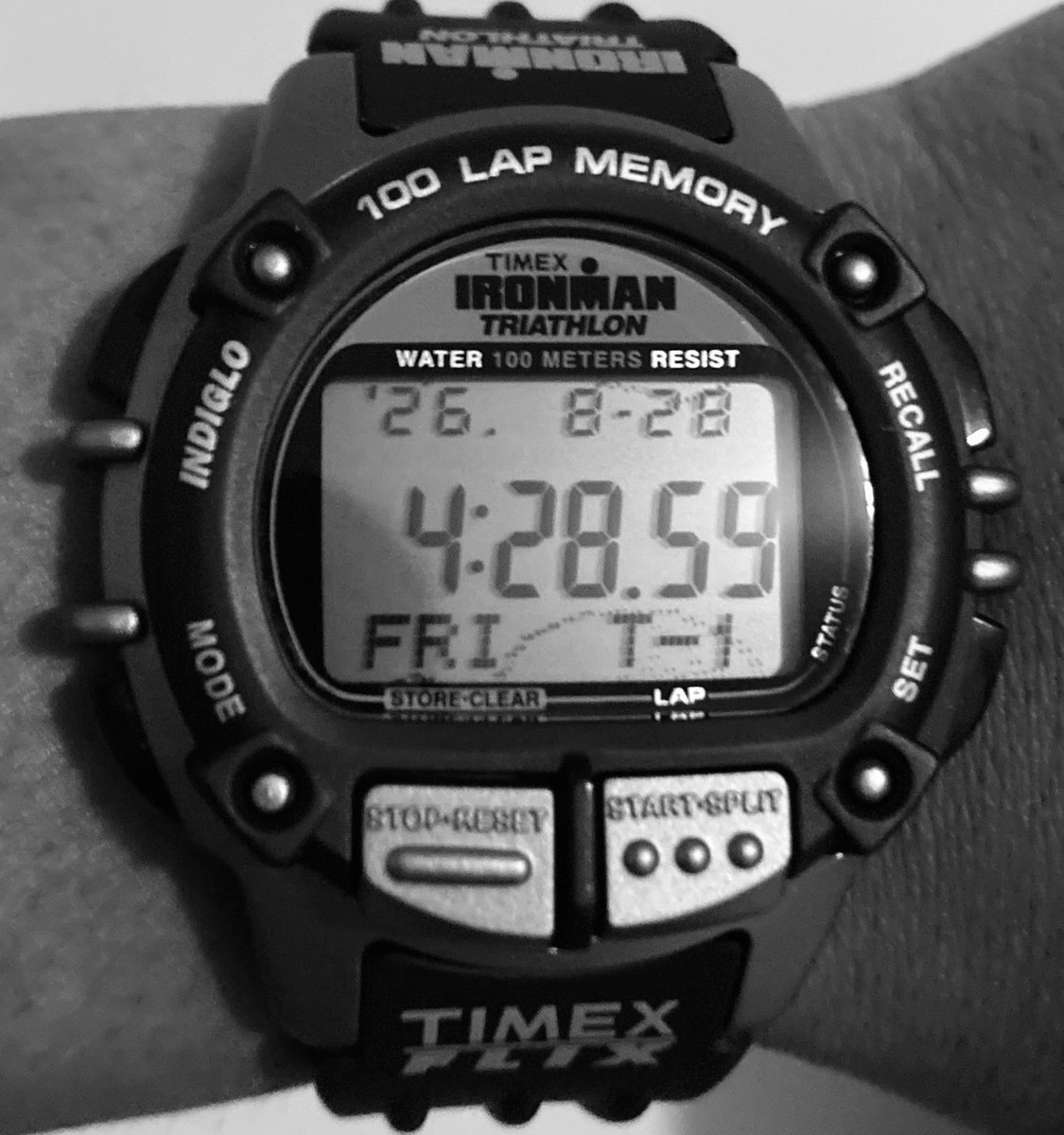 n_smmns's tweet photo. Friday 
GO time
#defcor #extremeownership #getafterit https://t.co/DM7htWGbM3