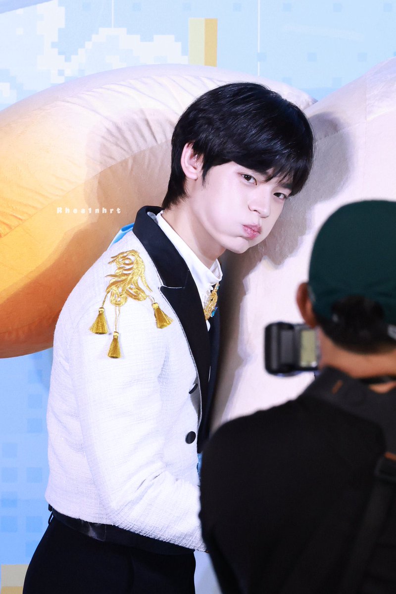 Pinkybk24's tweet photo. วันนี้ทำงานเช้าจ่ะ หวีดได้กรุบกริบ ป้าต้องรีบไปเข้างานละ แต่น้องป๋อหน้าม้าวันที่ 3 ยังน่ารักเหมือนเดิม หัวใจมัมทำงานหนักทู้กกกกวันช่วงนี้ 😍😍😍😍

BENUTRA BE WINNER THE VITAMIN VICTORY 
#BenutraBeWinnerxTeeTeePor https://t.co/4kqUtNCTLB