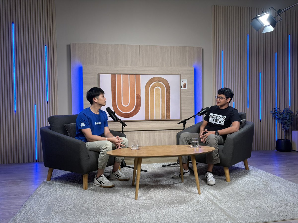 baseapac's tweet photo. Sneak peek 👀

To wrap up the @base x @newcampushq Circuit Accelerator in Singapore, @Nibel_eth sat down with each project for a podcast to hear what they’ve been building and where they’re headed next.

First up: @gitlawb with @kevincodex https://t.co/ejnJdH2evv