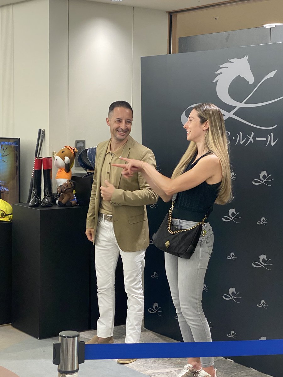 MickaelleMichel's tweet photo. Had a great time today at @cl_by_clemaire Pop Up Store sign event at Isetan Niigata mall🥰

Thank you to all the fans for your support! 🫶🏼🫶🏼 https://t.co/T19ssMa5zd