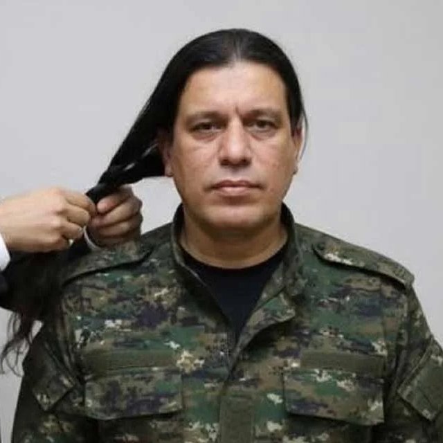 armancame_'s tweet photo. 🔴DEM'li Milletvekili Sinan Çiftyürek: 

"Mazlum Abdi’nin Şara’nın danışmanı olması onur kırıcı" https://t.co/PzW4oV56Fx