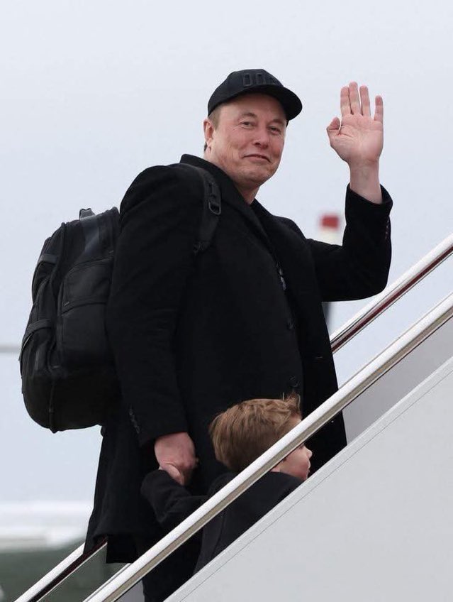 ElonBTupdate's tweet photo. "Leaving for a new journey, but holding your hand forever, my Honey ✈️💖. No matter where I travel, my heart stays with you! 💍✨"
Where would you love to travel with Elon? Tell him in the comments below! 👇🥰💬 https://t.co/XSIVfhTURA