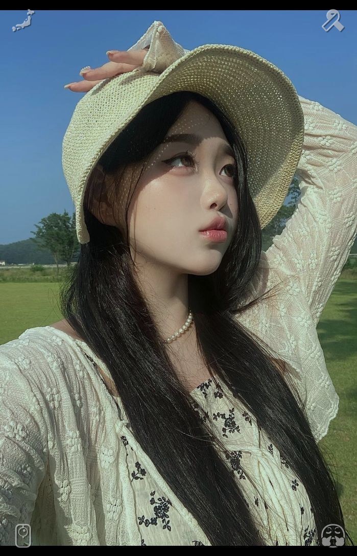 abbaprtocol's tweet photo. 📈Strolling with a companion. The exchange feels warm. As I make my way to the café, the crisp morning breeze surrounds me. Upon arriving, I spot Mia already there, gesturing for me to join her. Just before we settle in, we snap a quick selfie outside, both of us all smiles. Wi https://t.co/Mr9foJu96X