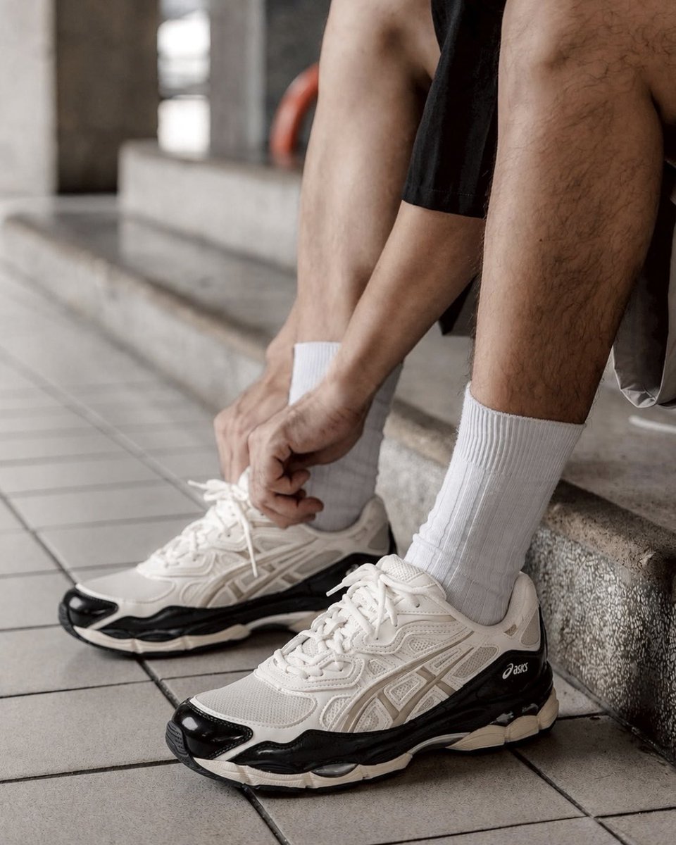 y_knman's tweet photo. まって、このasicsの配色マジで良すぎない？ https://t.co/EirUTzQsaF