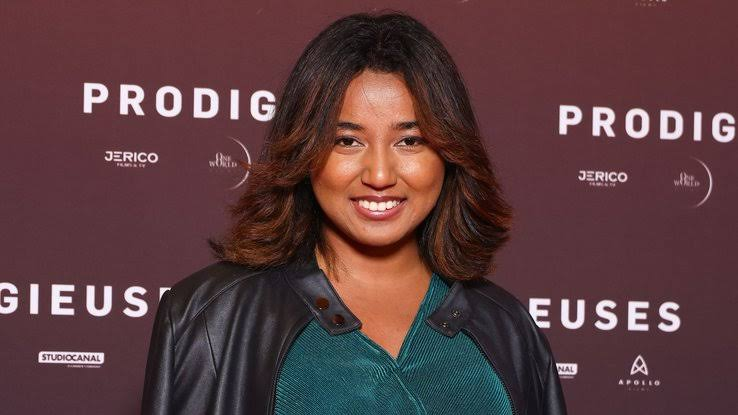 NewsTVReal's tweet photo. Anisha Jo, lauréate de la Star Academy en 2022, vient de dévoiler une nouvelle importante qui représente un très bon moment dans sa carrière. 

Le 25 septembre, la chanteuse donnera un concert au Stade de France devant 80 000 spectateurs, lors de la visite du pape Léon XIV. Un moment qu'elle évoque avec déjà une grande émotion.