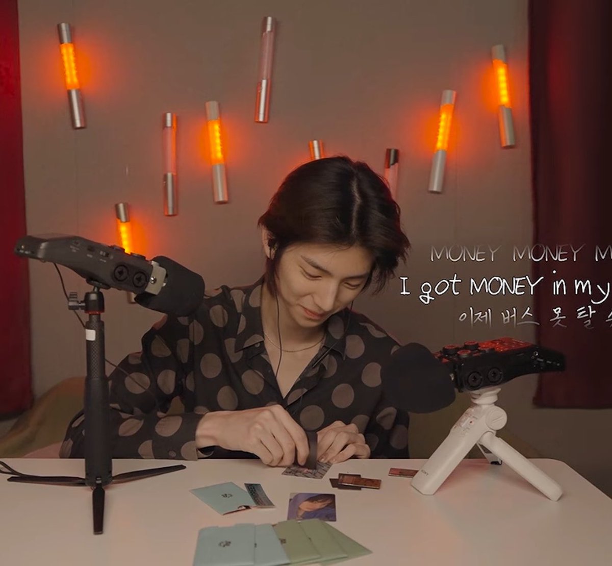 bielbilee's tweet photo. in another life kalo emg gw gajadi pohon natal di dorm cortis, boleh kh menjadi cwk yang nge crush si cantik ini tapi dia ttp milih ed, dan disana gw cukup bilang 'in another life lg ya cantik' https://t.co/qMvtJWHJDB