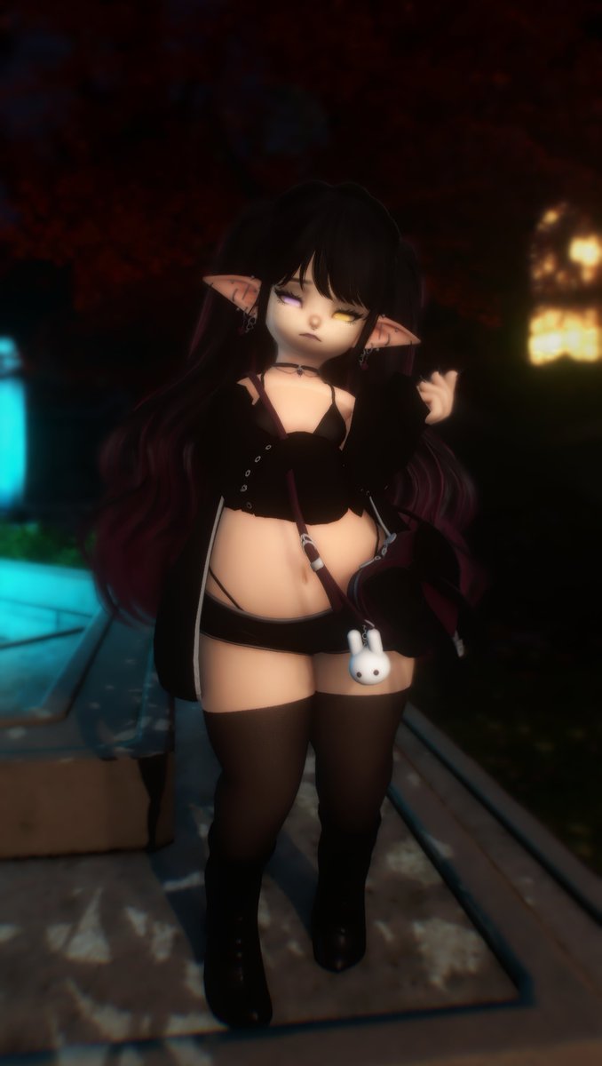 Evelyndapchier's tweet photo. Hey, lil sister told me I should start posting some of my stuff her so I guess I will. Don't get any ideas about goin after my sister @cookies_n_crime either tch. She is cuter than me so I can understand the desire, but don't even think about it hmph. https://t.co/gdFMVJINCX