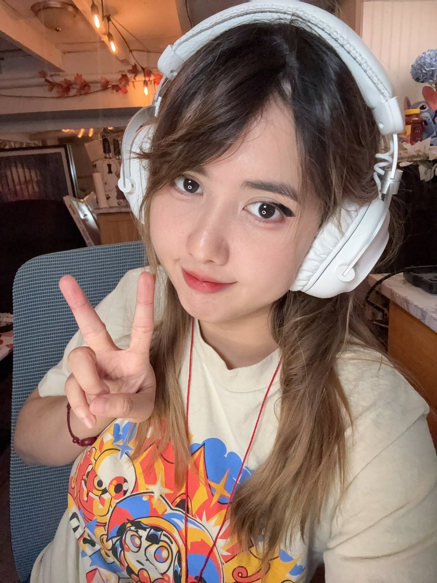 aalexlee22's tweet photo. Ya prendí :P
https://t.co/DdeA5vJsOF https://t.co/oS60BRVQOw