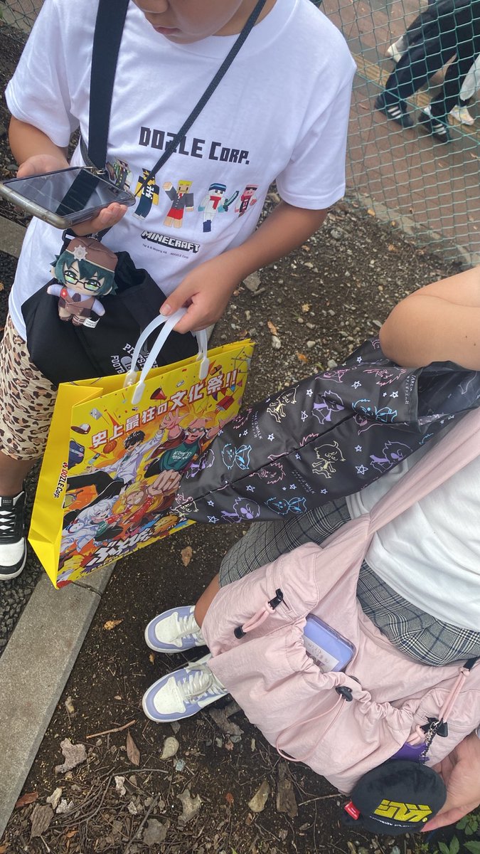 kuromeroto's tweet photo. @si_uz9 着きました！
子ども2人一緒にいます。 https://t.co/ZJPAWeaxzV