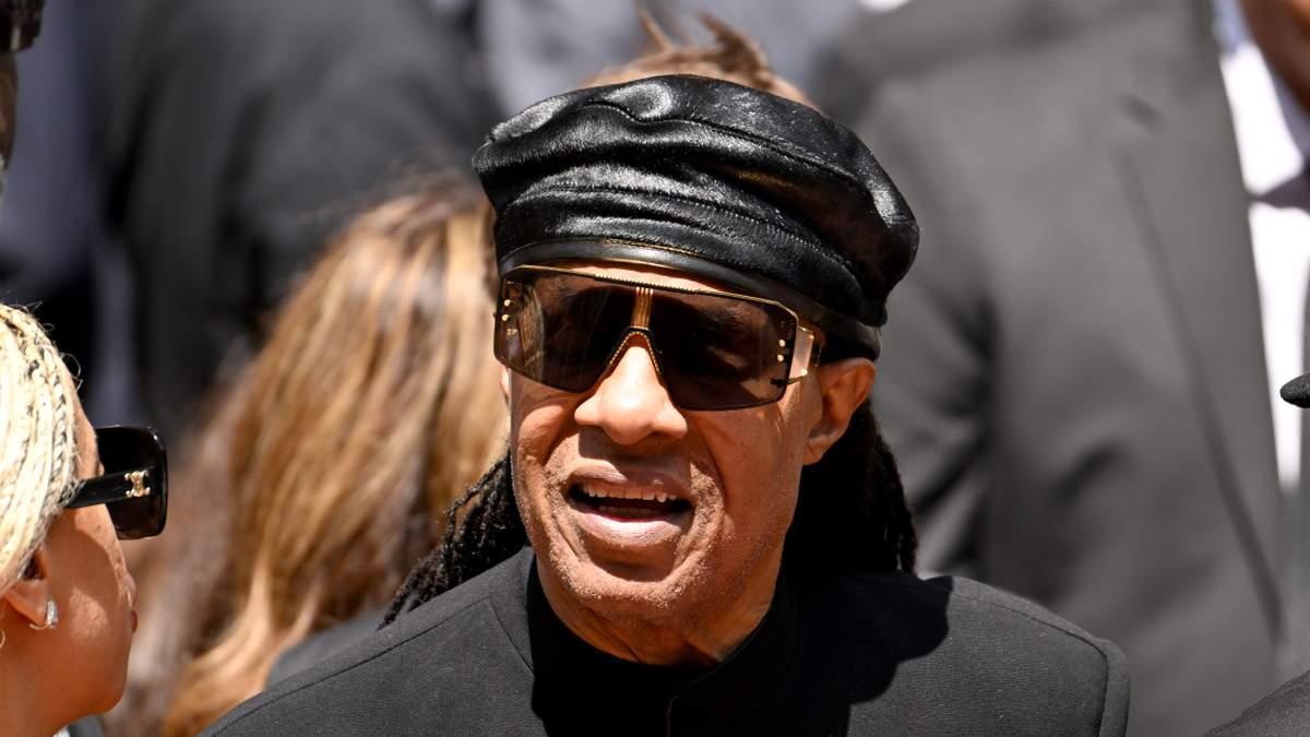 Q1063MaconGA's tweet photo. Stevie Wonder Announces 'Songs In the Key Of Life' Anniversary Tour | Q106.3 https://t.co/9XmXanNhvO https://t.co/B1QQEHIMIk