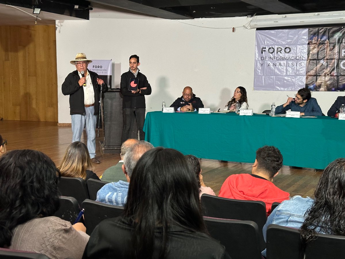 AngelTamarizS's tweet photo. ¡Concluimos los #foros en toda la #CDMX!
Gran cierre de Análisis de la Ley de Participación Ciudadana en Cuajimalpa junto a nuestras #COPACOs.
Seguimos construyendo la democracia participativa desde el territorio y con el pueblo. 🇲🇽
¡Con el pueblo todo! https://t.co/lya864sAB4