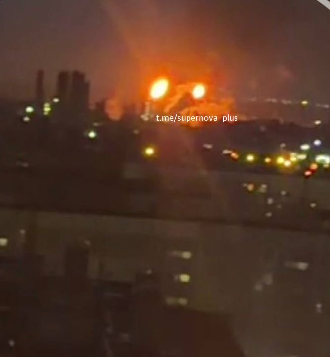 WW3_Monitor's tweet photo. UKRAINIAN DRONES ARE ATTACKING THE SAMARA OBLAST OF RUSSIA NOW

🇺🇦🇷🇺‼️‼️‼️‼️‼️‼️‼️‼️‼️‼️‼️‼️‼️ https://t.co/UK96E2di5F