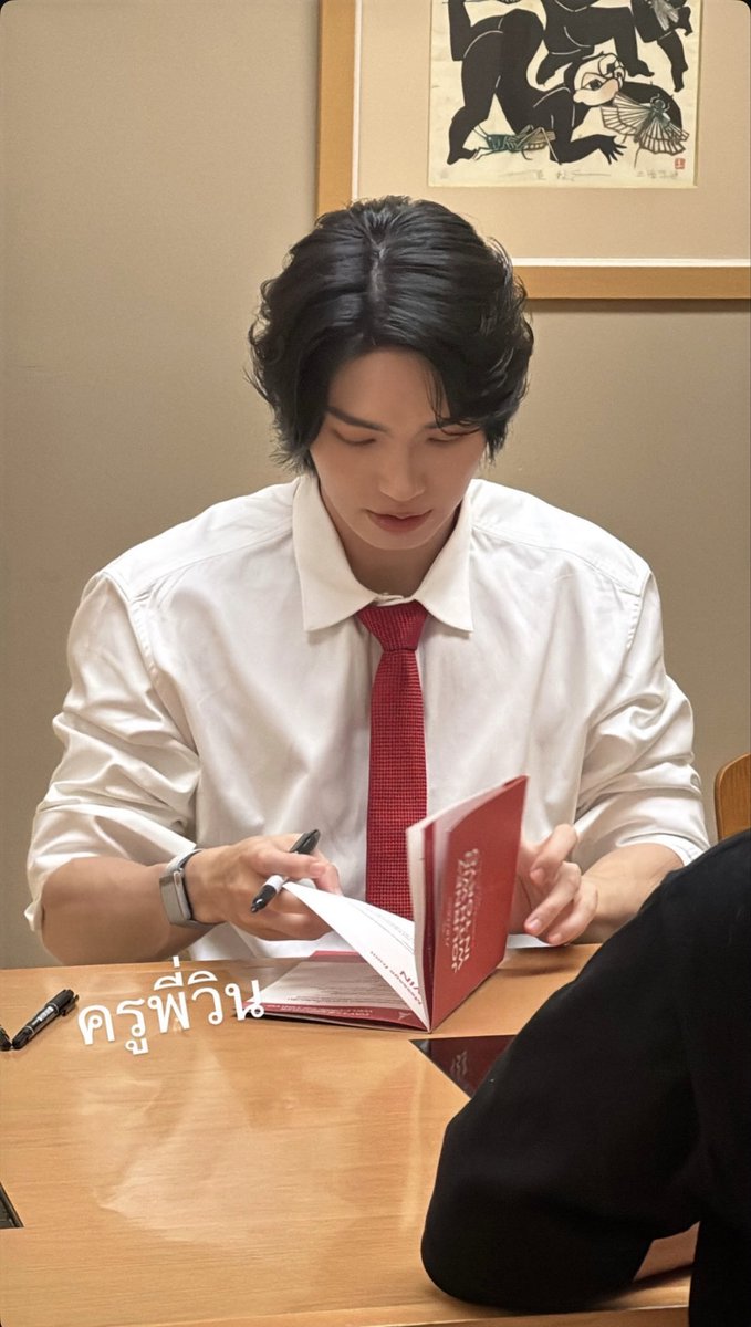CloudSunandSky's tweet photo. : สวัสดีครับ น้องมาสัมภาษณ์ตำแหน่งเด็กฝึกงานใช่มั้ยครับ
: ถ้าสัมภาษณ์ตำแหน่งหวานใจ CEO ยังพอเปิดรับสมัครมั้ยล่ะครับ https://t.co/87ynajHniS