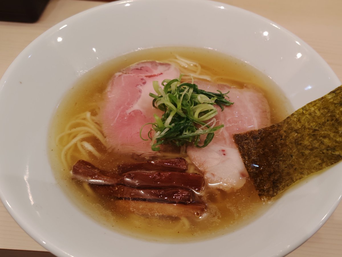 P13008839's tweet photo. @RamenLabLogic 昨日は、家族でお世話になりました。ごちそうさまでした。
醤油、好きです。
またね！ https://t.co/2CZ7zNXkTj