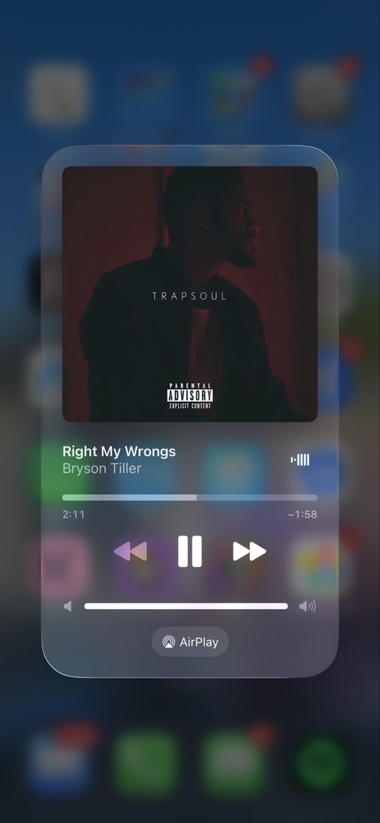 stayyblesseddd's tweet photo. 2016 runs through my mind when I hear this 😭 https://t.co/DS5oQnyzlt