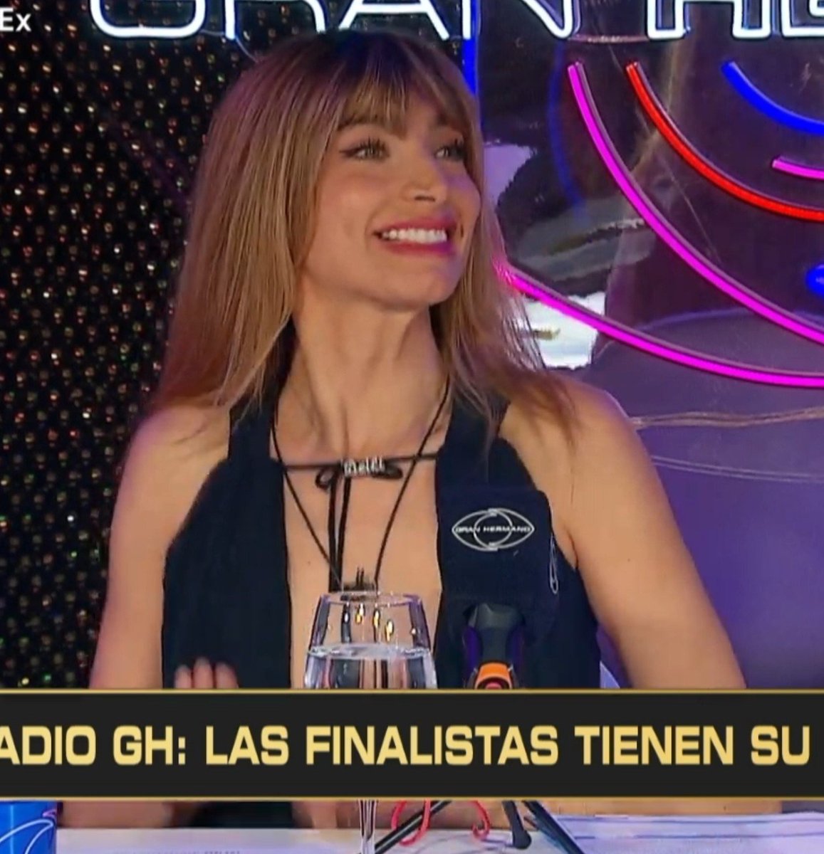 scorpioswift's tweet photo. Lo linda que está mi angel 

SOL AL 9009
#GranHermano https://t.co/Lcie0oR10w