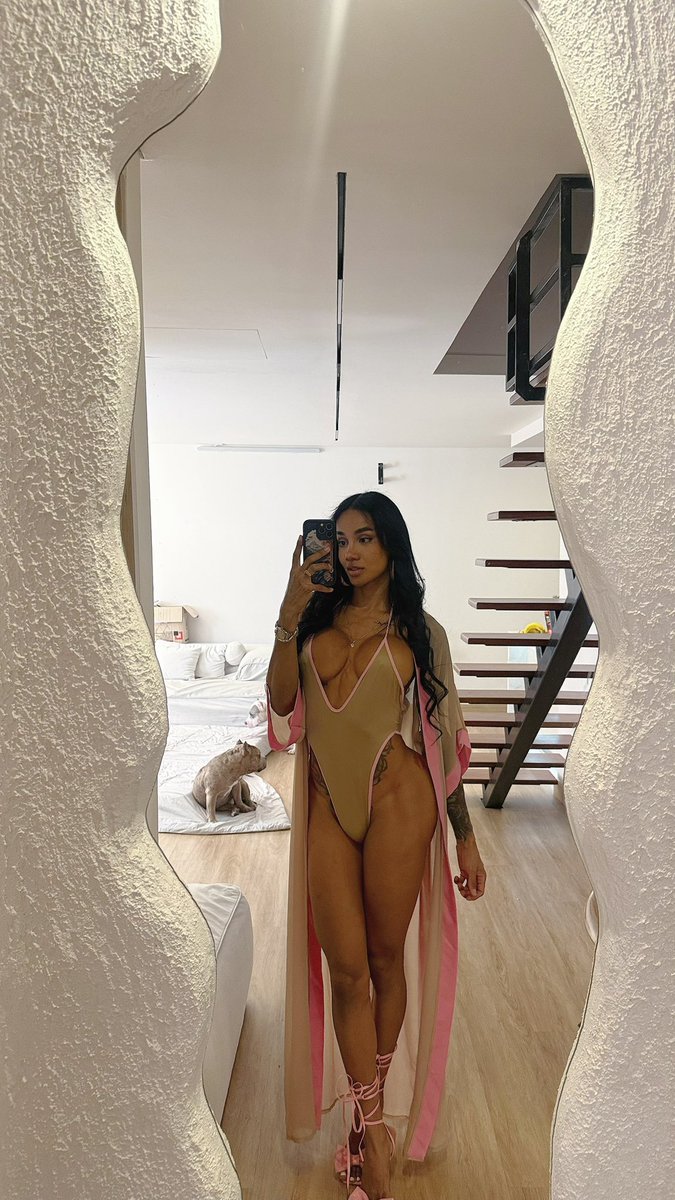 laurasaenzXXX's tweet photo. https://t.co/ceAZiYXGED https://t.co/JlLM8Qkm0Z