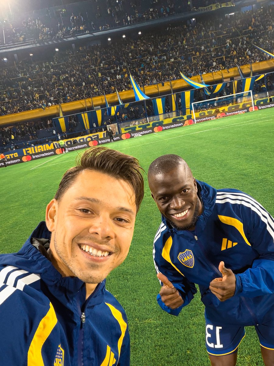 BocaJrsOficial's tweet photo. Los goleadores 😎 https://t.co/y2ha1JK2HE