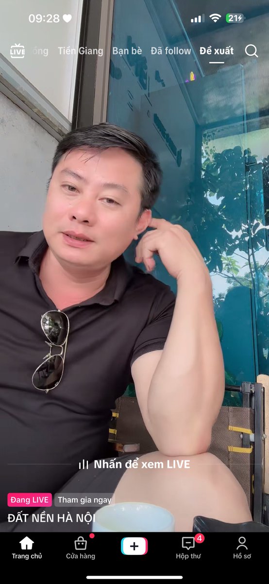 DuyKhnh39421530's tweet photo. Anh này đẹp trai quá nè https://t.co/5GDuoNjLbH