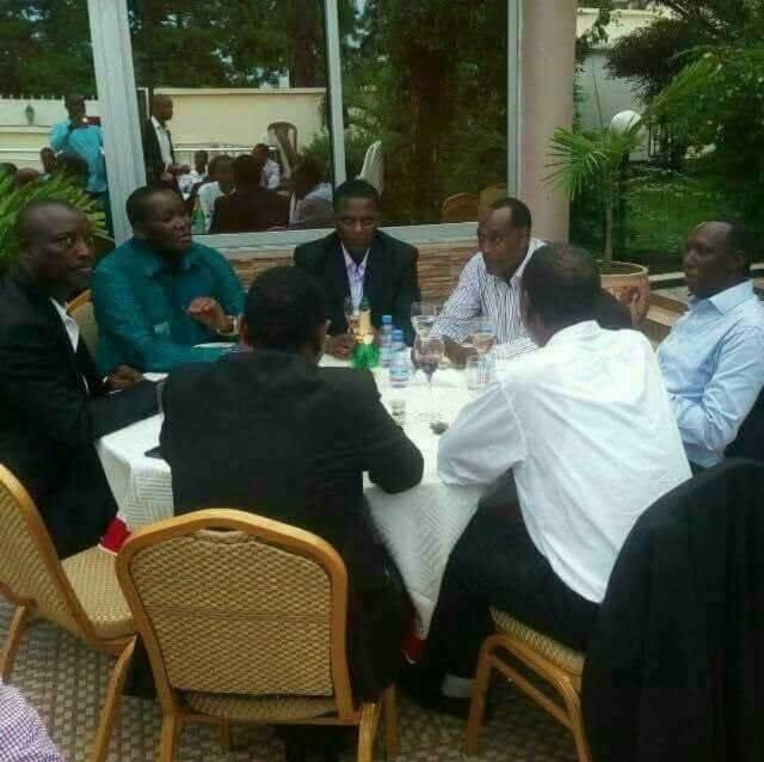 bettyMuzalendo's tweet photo. Quand les Rwandais se réunissaient librement à Grand Hotel ( à Kinshasa) pour trouver des stratégies pouvant détruire davantage notre nation. https://t.co/Id6H3tL4Oh
