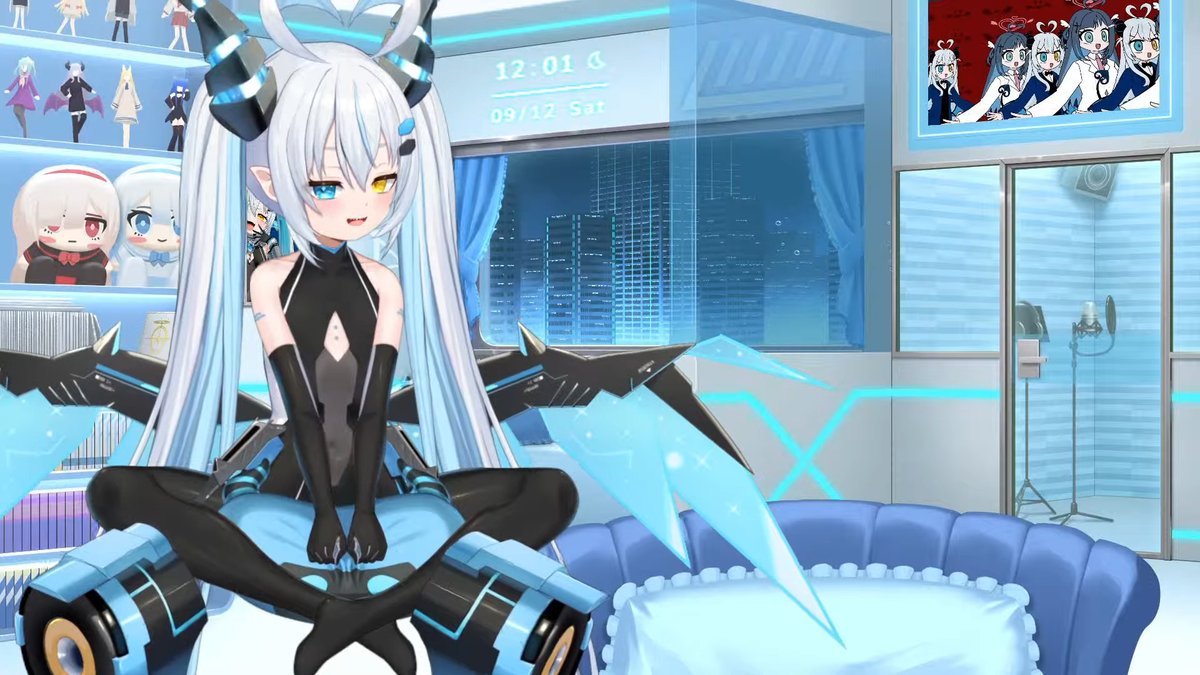 densomewhat's tweet photo. Congrats on the new outfit Koa! It's so cute, and the expressions are truly diabolical. Really adore the short hair and twintails, super charming! And oh my days the tummy window...
I'm so happy for you being so proud of it too! The CEO of flat is absolutely perfect😭
#SUBJECTK04 https://t.co/chhmvABdjr
