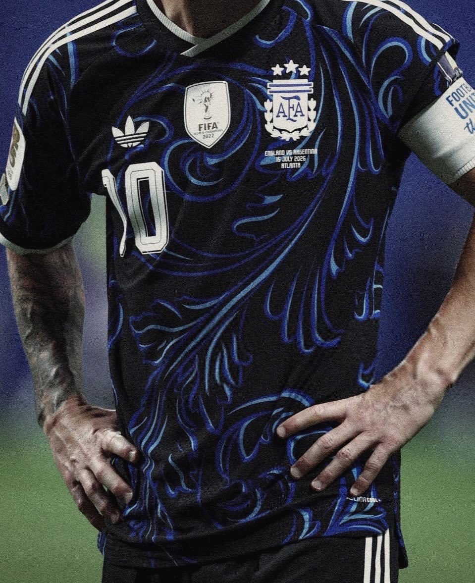 Messias30_'s tweet photo. La camiseta que traumó a un país. https://t.co/QP68gqDaNw