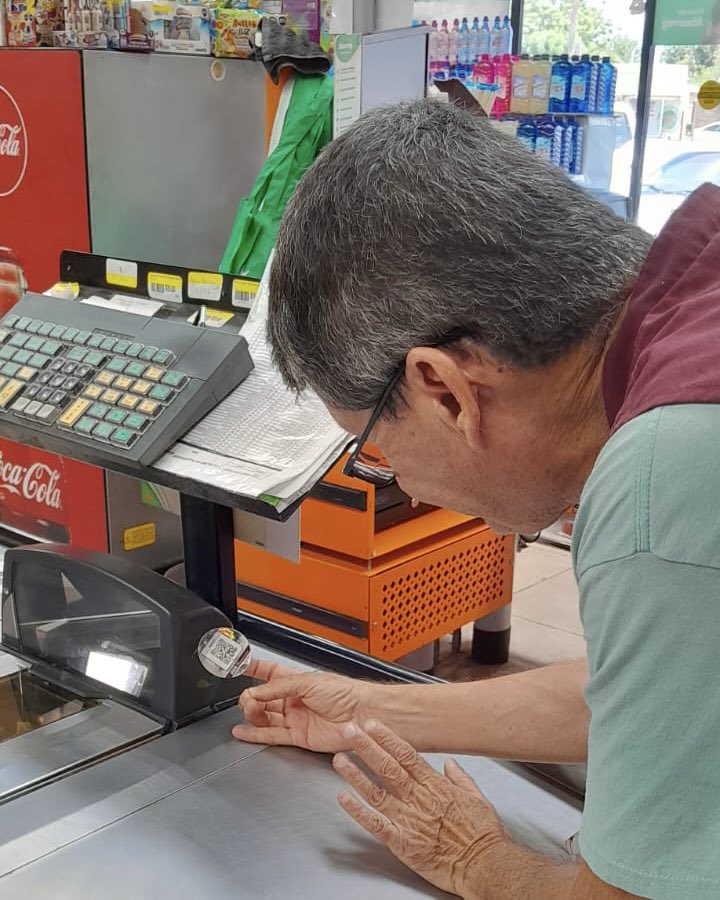 anaguizarv's tweet photo. Visitamos Cajeme y Guaymas, Sonora, donde realizamos calibraciones en distintos establecimientos para asegurar mediciones correctas y brindar mayor confianza a las y los consumidores. ⚖️

Si en tu negocio utilizas básculas u otros instrumentos de medición, recuerda que tienes hasta el 30 de septiembre para registrarte. Visita https://t.co/HfoPE8Z2Sr para conocer más.

Porque un consumidor informado no será engañado. ✅
