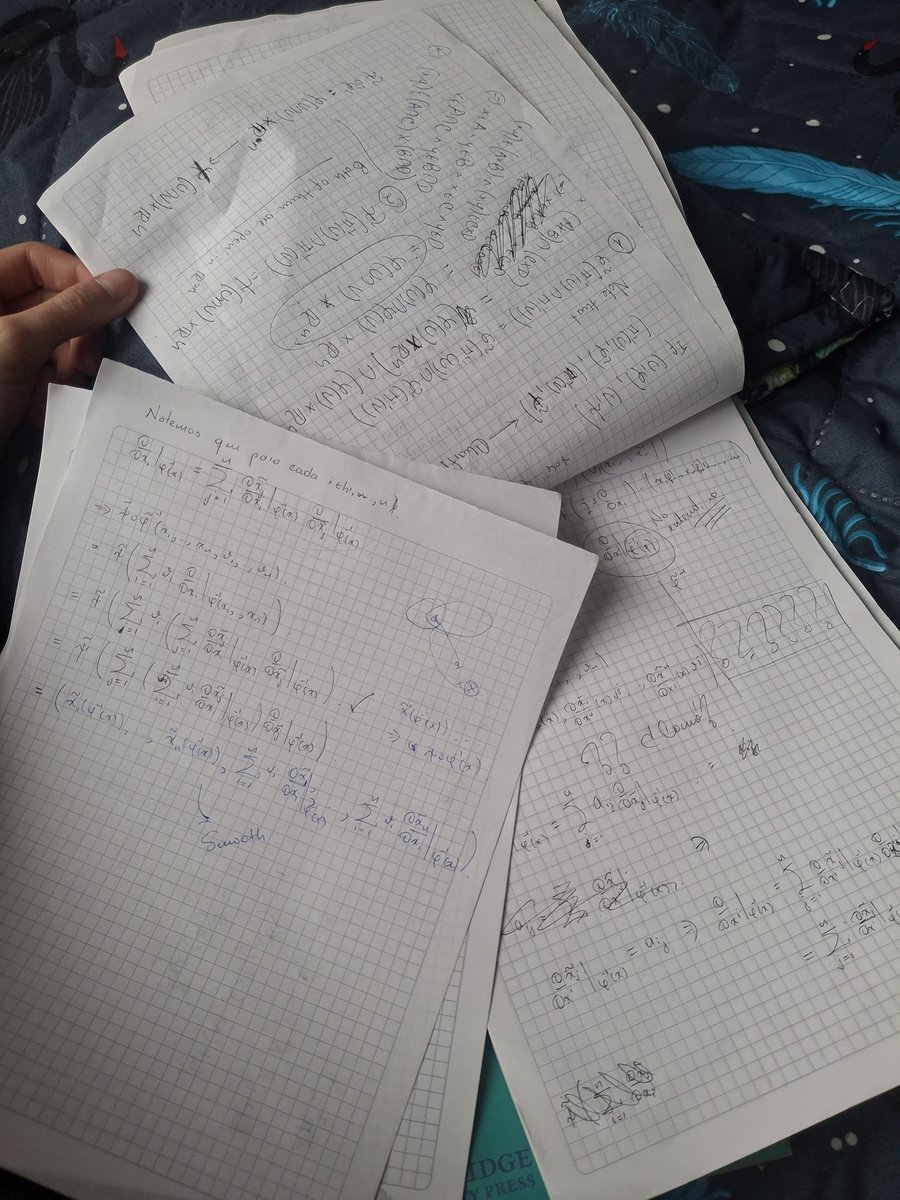 NoahGV_0222's tweet photo. Amo las matemáticas, amo el proceso que implica pensar en un problema, transitar la frustración de no entender, la embriagadora sensación de dar con la solución a un problema, o de implemente entender un concepto...
Amo las matemáticas porque  hacerlas es una experiencia humana. https://t.co/YU7DQuciwX